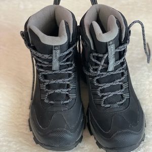 Columbia hiking boots